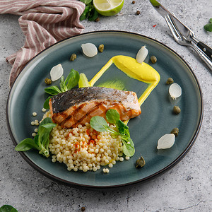 Стейк из лосося